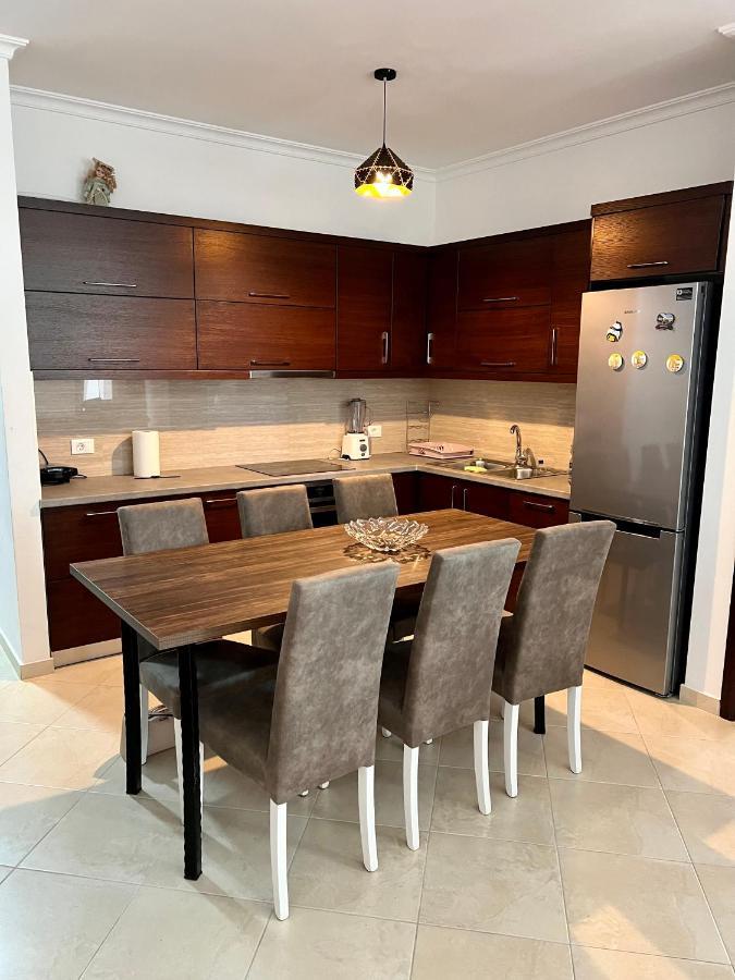 Sunshine Apartment ซารานเดอ ภายนอก รูปภาพ